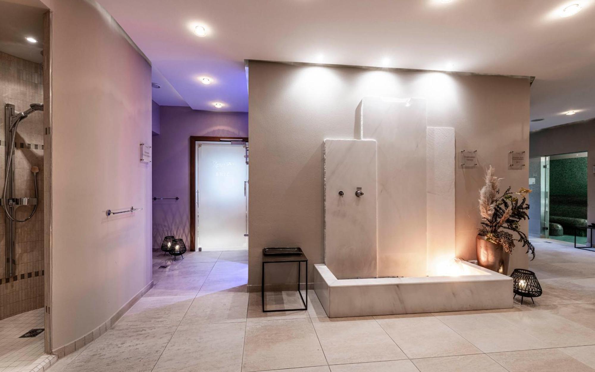 Romantik Hotel & Restaurant Stafler Випитено Экстерьер фото